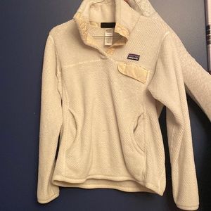 cream and tan patagonia pull over